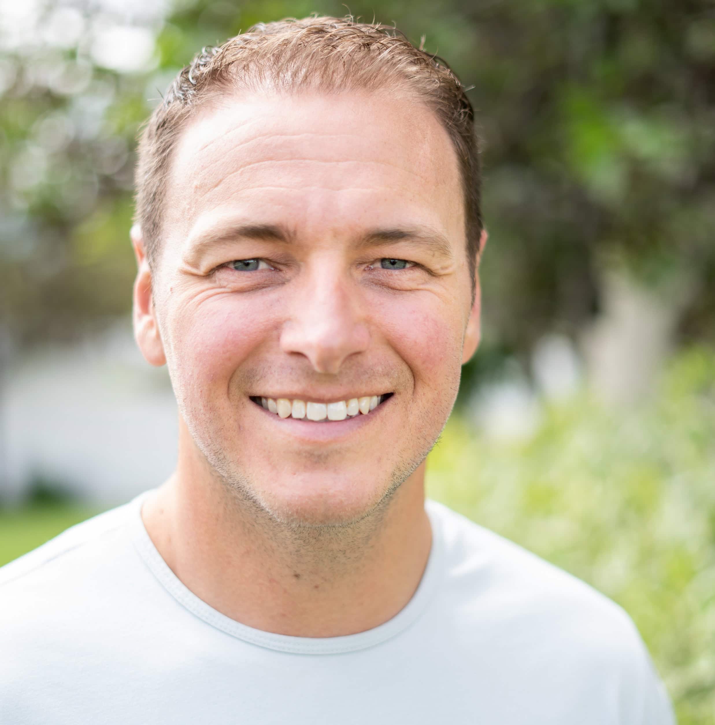 chris allen headshot