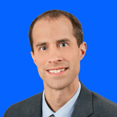 matt vickers headshot