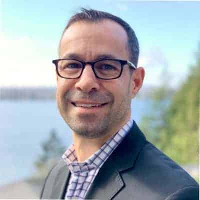 scott harrington headshot